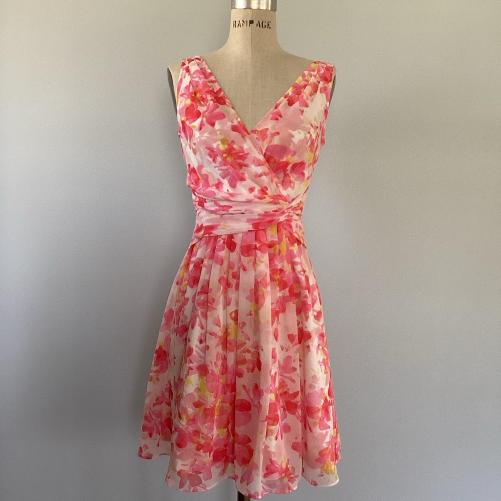 Ann Taylor Pink Sleeveless Floral Dress Size Zero